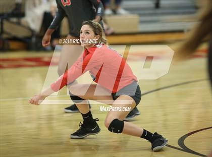 Thumbnail 3 in Mater Dei @ Orange Lutheran photogallery.