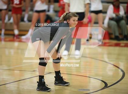Thumbnail 2 in Mater Dei @ Orange Lutheran photogallery.