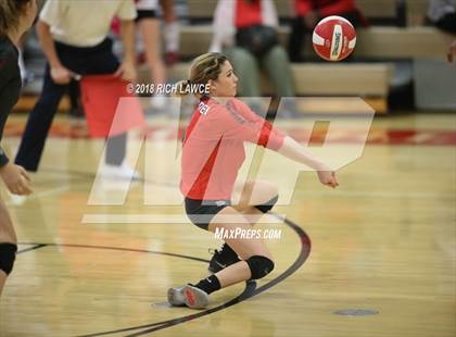 Thumbnail 2 in Mater Dei @ Orange Lutheran photogallery.