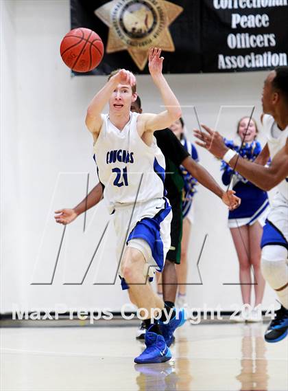 Thumbnail 3 in Newark Memorial vs. Concord (CIF NCS D2 Final) photogallery.