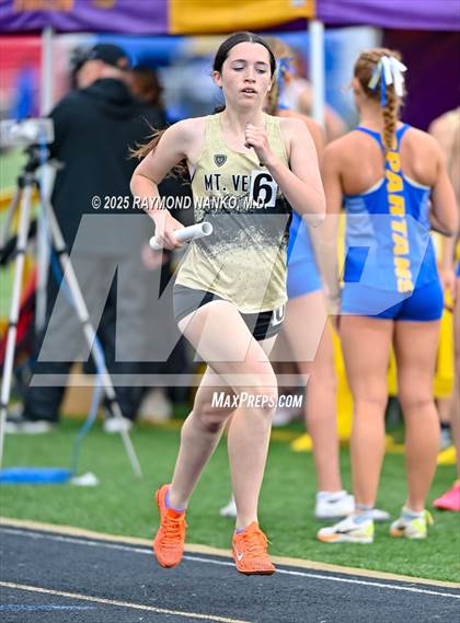 Thumbnail 3 in Marion Relays (3200m Relay)  photogallery.