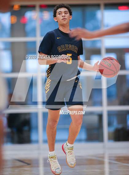 Thumbnail 2 in Burbank @ Gregori photogallery.