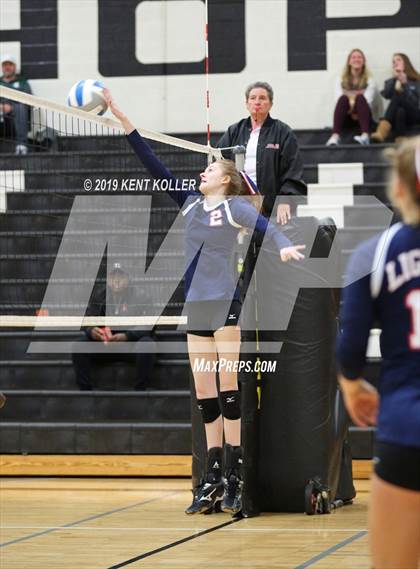 Thumbnail 2 in University Liggett vs. Detroit Cristo Rey (MHSAA Regional Semifinal) photogallery.