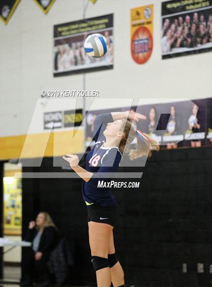 Thumbnail 2 in University Liggett vs. Detroit Cristo Rey (MHSAA Regional Semifinal) photogallery.