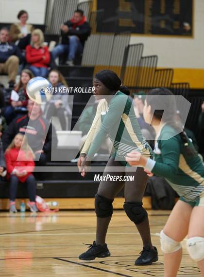Thumbnail 3 in University Liggett vs. Detroit Cristo Rey (MHSAA Regional Semifinal) photogallery.