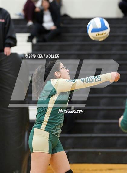 Thumbnail 3 in University Liggett vs. Detroit Cristo Rey (MHSAA Regional Semifinal) photogallery.
