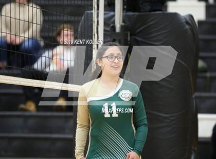 Thumbnail 2 in University Liggett vs. Detroit Cristo Rey (MHSAA Regional Semifinal) photogallery.