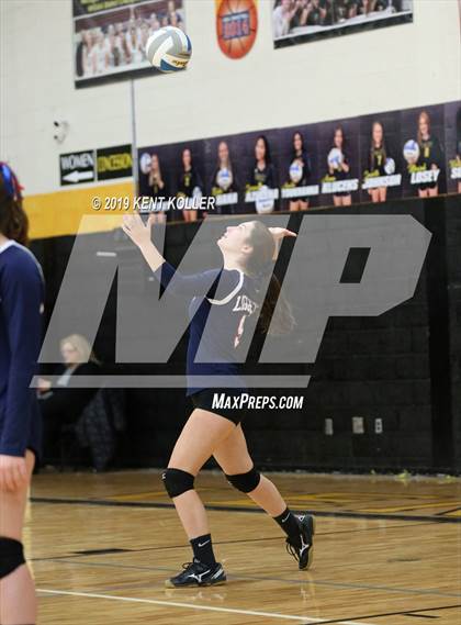 Thumbnail 2 in University Liggett vs. Detroit Cristo Rey (MHSAA Regional Semifinal) photogallery.