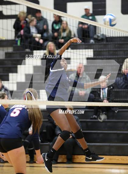 Thumbnail 1 in University Liggett vs. Detroit Cristo Rey (MHSAA Regional Semifinal) photogallery.