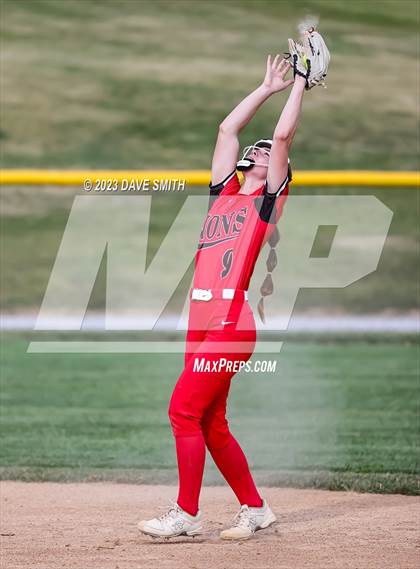 Thumbnail 2 in Linn-Mar @ Iowa City West photogallery.