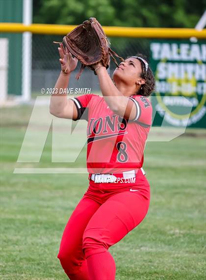 Thumbnail 2 in Linn-Mar @ Iowa City West photogallery.