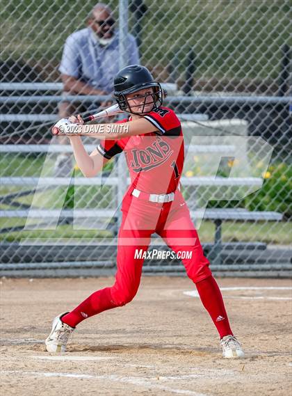 Thumbnail 3 in Linn-Mar @ Iowa City West photogallery.