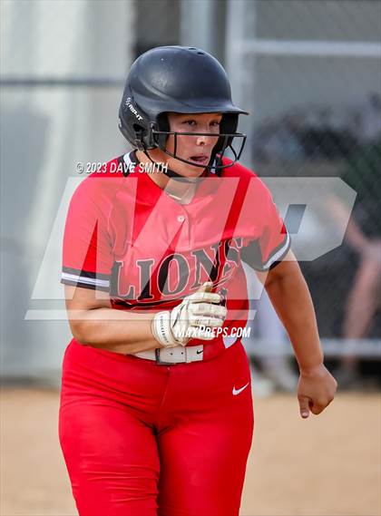 Thumbnail 2 in Linn-Mar @ Iowa City West photogallery.