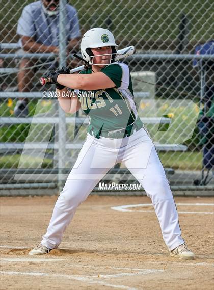 Thumbnail 2 in Linn-Mar @ Iowa City West photogallery.