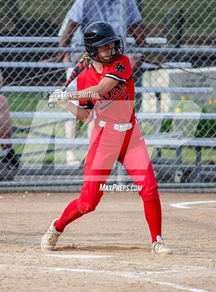 Thumbnail 1 in Linn-Mar @ Iowa City West photogallery.