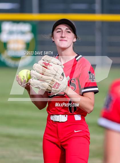 Thumbnail 3 in Linn-Mar @ Iowa City West photogallery.