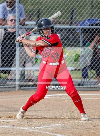 Thumbnail 2 in Linn-Mar @ Iowa City West photogallery.