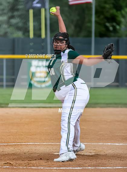 Thumbnail 2 in Linn-Mar @ Iowa City West photogallery.