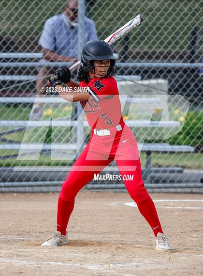 Thumbnail 1 in Linn-Mar @ Iowa City West photogallery.