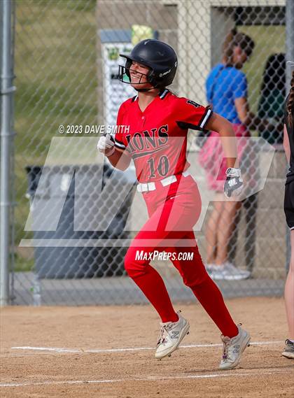 Thumbnail 3 in Linn-Mar @ Iowa City West photogallery.