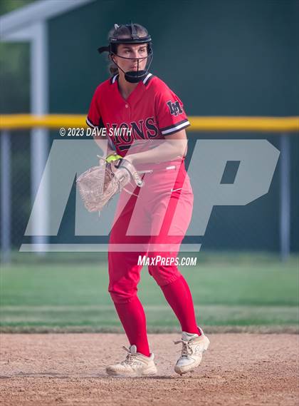Thumbnail 3 in Linn-Mar @ Iowa City West photogallery.