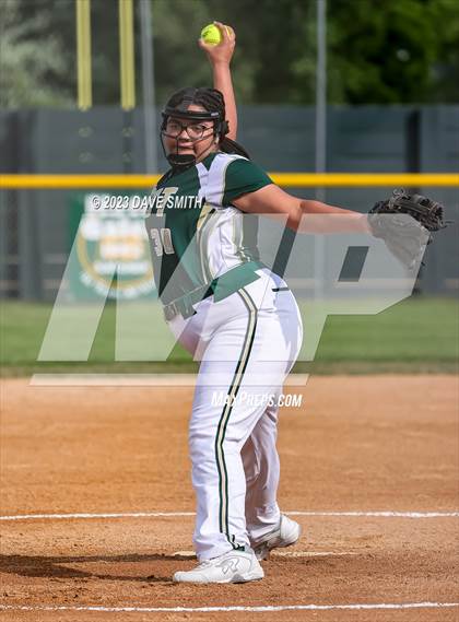 Thumbnail 2 in Linn-Mar @ Iowa City West photogallery.