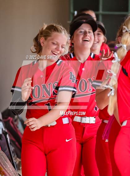 Thumbnail 2 in Linn-Mar @ Iowa City West photogallery.