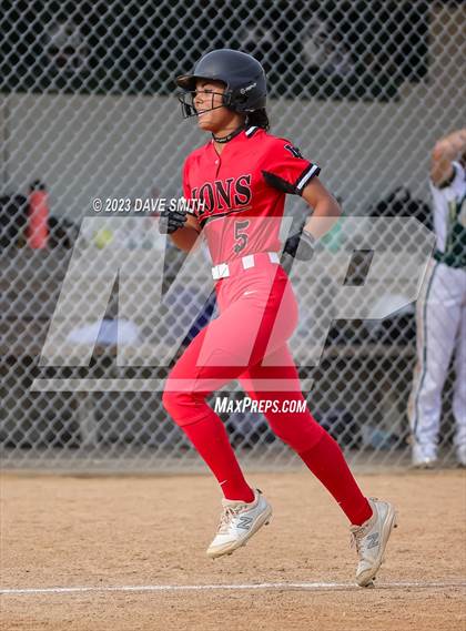 Thumbnail 2 in Linn-Mar @ Iowa City West photogallery.