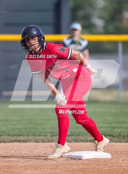 Thumbnail 1 in Linn-Mar @ Iowa City West photogallery.