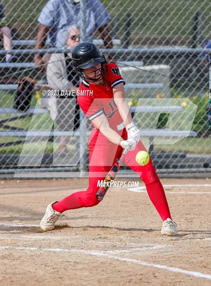 Thumbnail 3 in Linn-Mar @ Iowa City West photogallery.