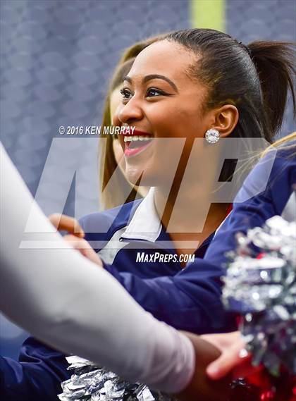 Thumbnail 3 in Atascocita vs Pearland (UIL 6A Reion III Bi-District) photogallery.