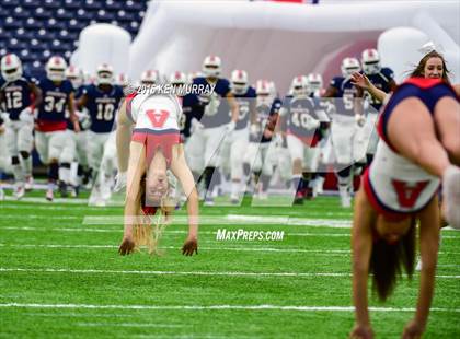 Thumbnail 3 in Atascocita vs Pearland (UIL 6A Reion III Bi-District) photogallery.