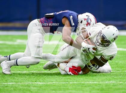 Thumbnail 2 in Atascocita vs Pearland (UIL 6A Reion III Bi-District) photogallery.