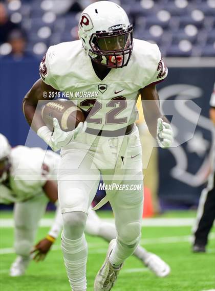 Thumbnail 2 in Atascocita vs Pearland (UIL 6A Reion III Bi-District) photogallery.