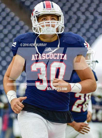 Thumbnail 2 in Atascocita vs Pearland (UIL 6A Reion III Bi-District) photogallery.