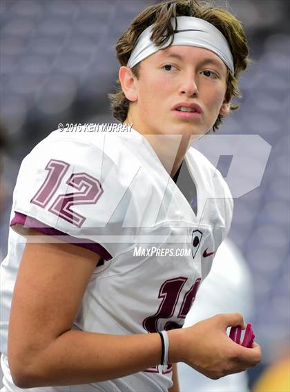 Thumbnail 3 in Atascocita vs Pearland (UIL 6A Reion III Bi-District) photogallery.