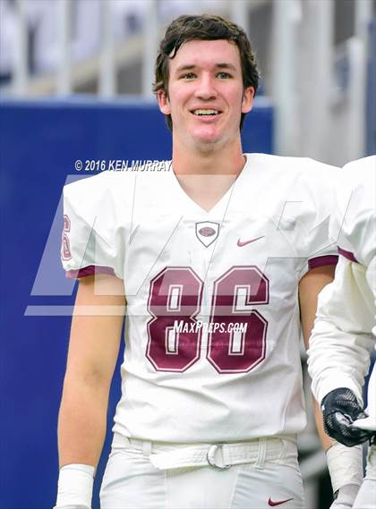 Thumbnail 1 in Atascocita vs Pearland (UIL 6A Reion III Bi-District) photogallery.