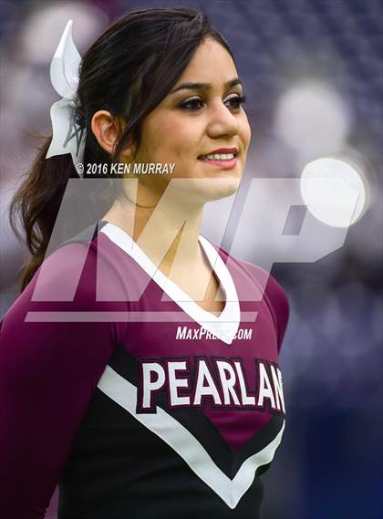 Thumbnail 1 in Atascocita vs Pearland (UIL 6A Reion III Bi-District) photogallery.