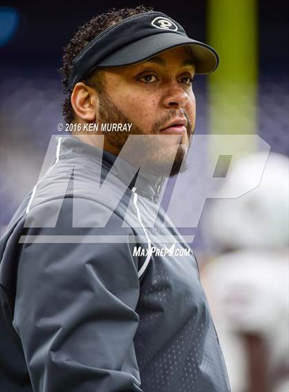 Thumbnail 3 in Atascocita vs Pearland (UIL 6A Reion III Bi-District) photogallery.