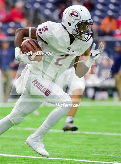 Thumbnail 1 in Atascocita vs Pearland (UIL 6A Reion III Bi-District) photogallery.