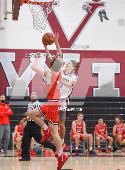 Thumbnail 1 in Great Oak @ Paloma Valley photogallery.