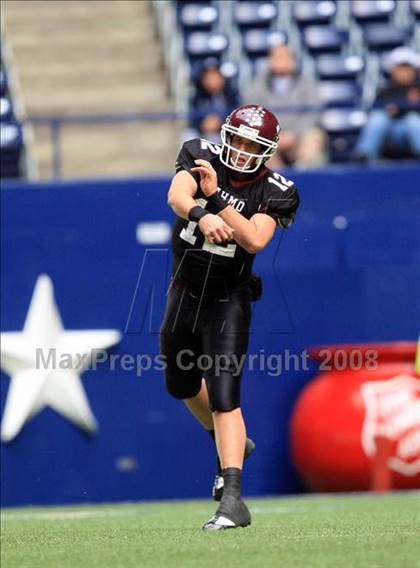 Thumbnail 3 in Cedar Hill vs. Wylie (Texas 5A D2 Quarterfinal) photogallery.