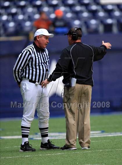 Thumbnail 2 in Cedar Hill vs. Wylie (Texas 5A D2 Quarterfinal) photogallery.