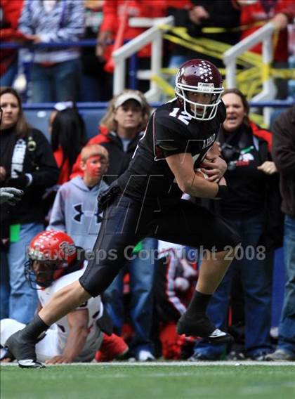 Thumbnail 2 in Cedar Hill vs. Wylie (Texas 5A D2 Quarterfinal) photogallery.