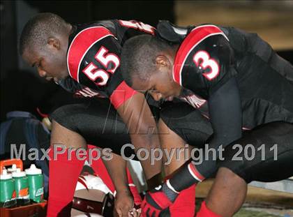 Thumbnail 1 in View Park vs. Animo South Los Angeles (CIF LA City Section D3 Final) photogallery.