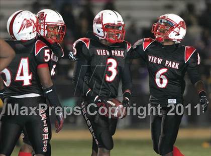Thumbnail 3 in View Park vs. Animo South Los Angeles (CIF LA City Section D3 Final) photogallery.