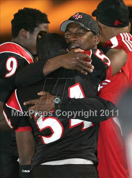 Thumbnail 3 in View Park vs. Animo South Los Angeles (CIF LA City Section D3 Final) photogallery.