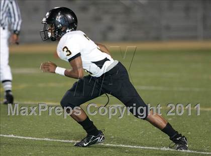 Thumbnail 3 in View Park vs. Animo South Los Angeles (CIF LA City Section D3 Final) photogallery.