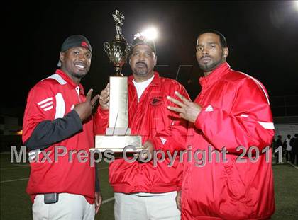 Thumbnail 1 in View Park vs. Animo South Los Angeles (CIF LA City Section D3 Final) photogallery.