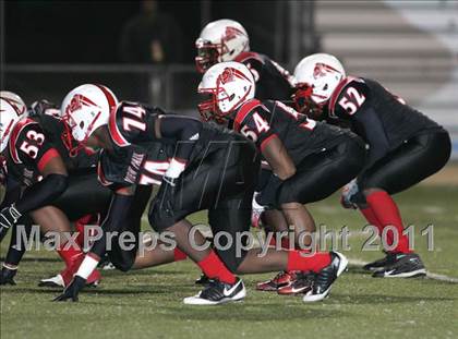 Thumbnail 3 in View Park vs. Animo South Los Angeles (CIF LA City Section D3 Final) photogallery.